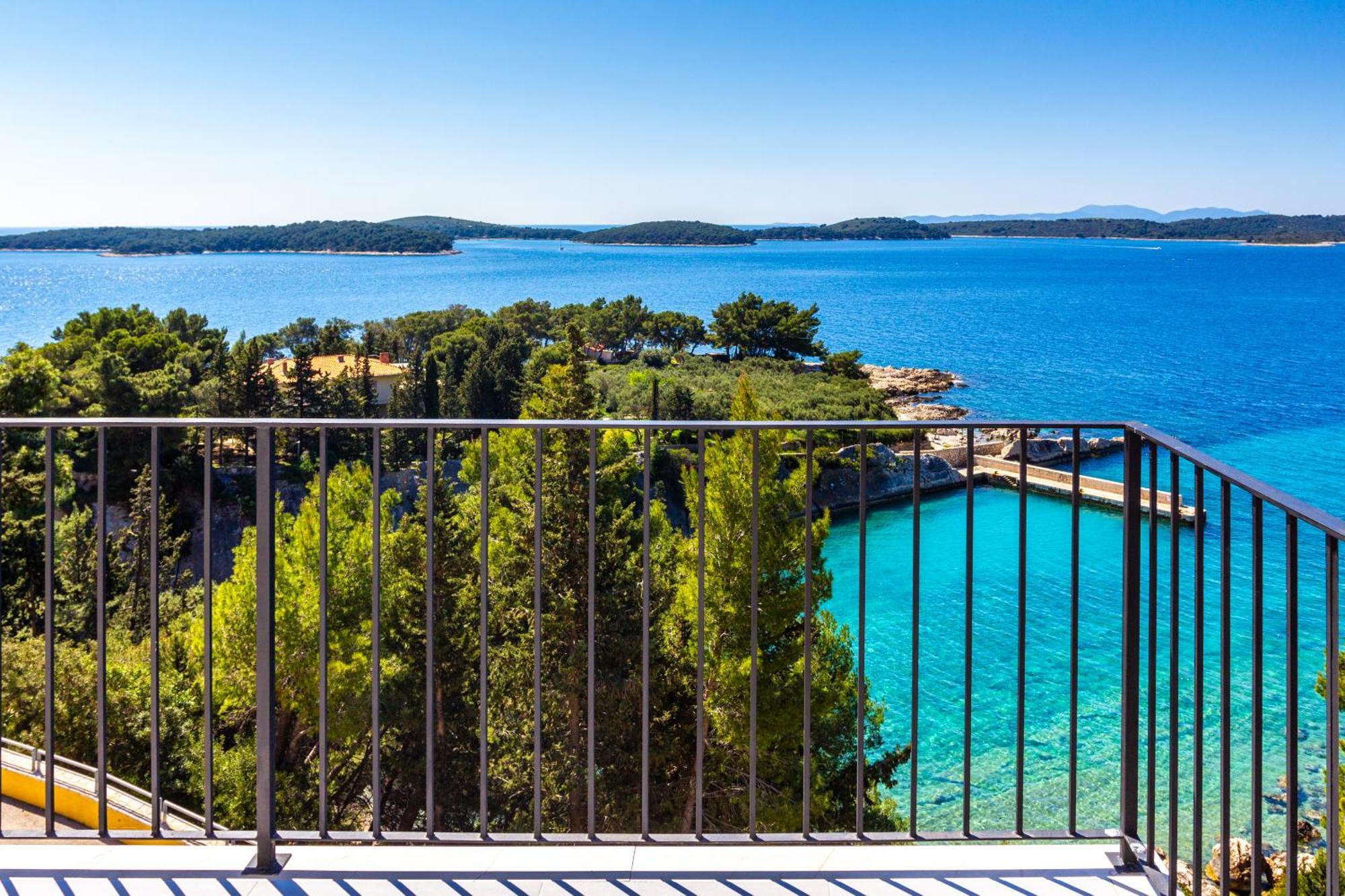 Blue Bay Residence Hvar Town Esterno foto