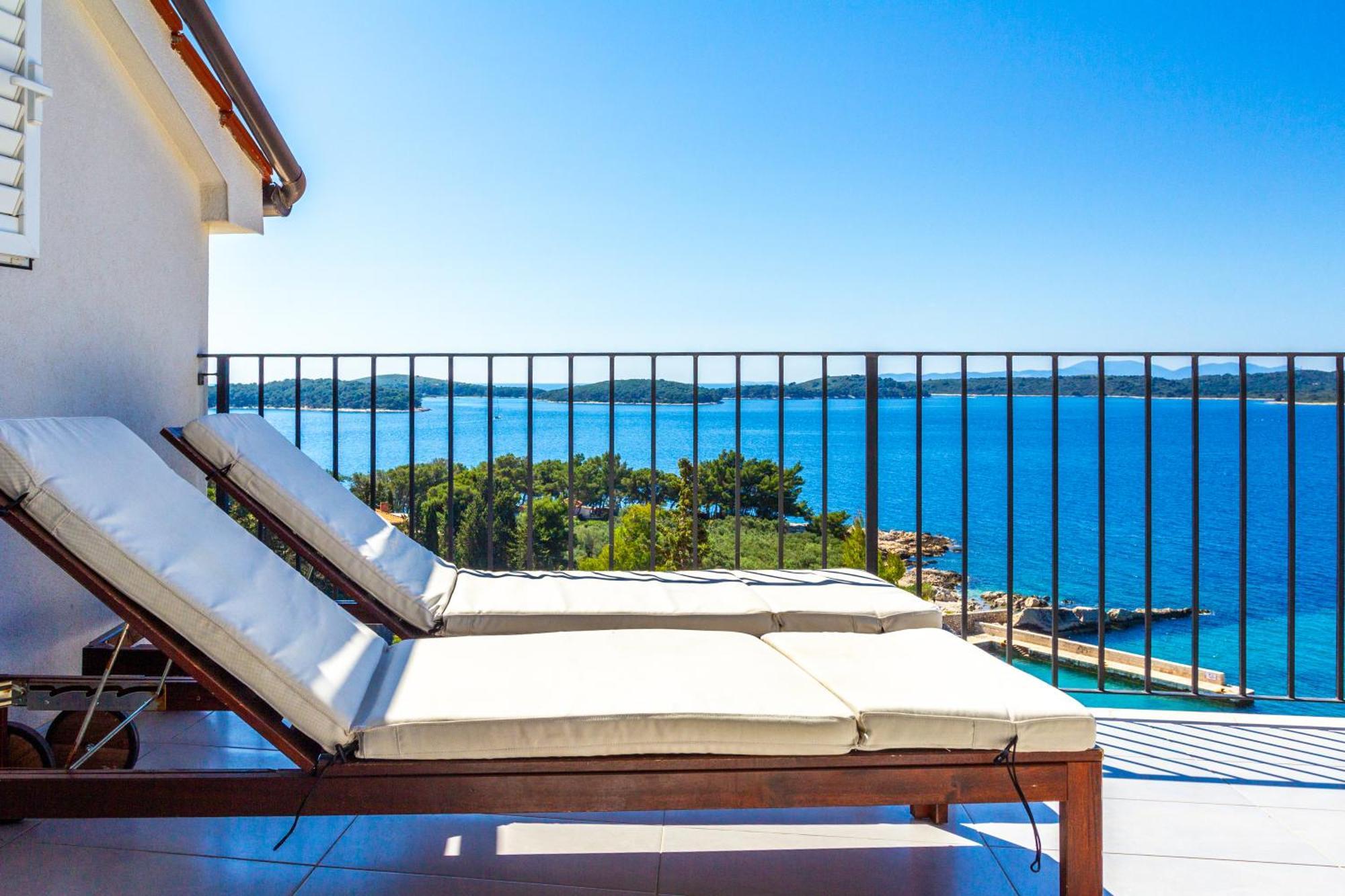 Blue Bay Residence Hvar Town Esterno foto
